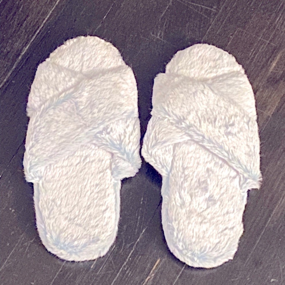Fuzzy faux fur cross band slippers-light blue